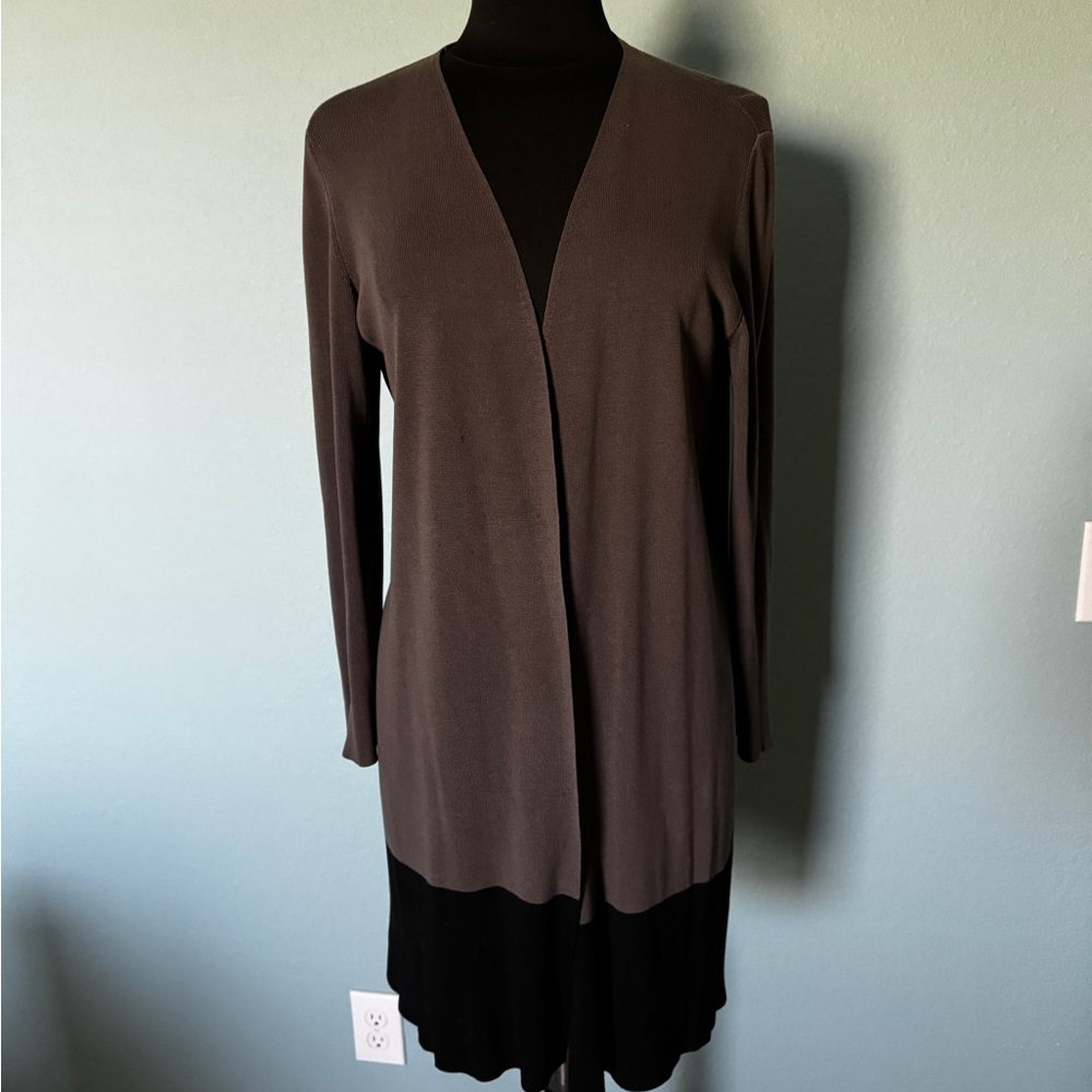 Misook Two-Tone Cardigan in Brown and Black
